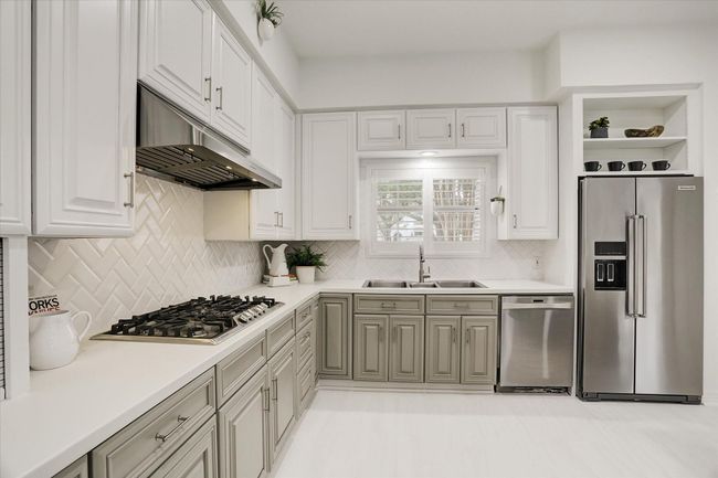 5411 Pine St, House other with 5 bedrooms, 5 bathrooms and 3 parking in Bellaire TX | Image 16