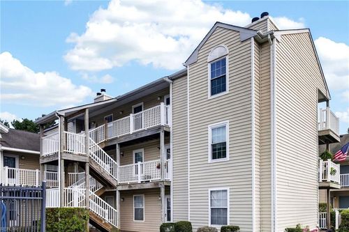 2135 Retreat Ct, Virginia Beach, VA, 23454-2256 | Card Image