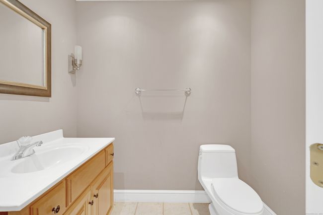 19 Maplecrest Dr, House other with 4 bedrooms, 3 bathrooms and null parking in Danbury CT | Image 16
