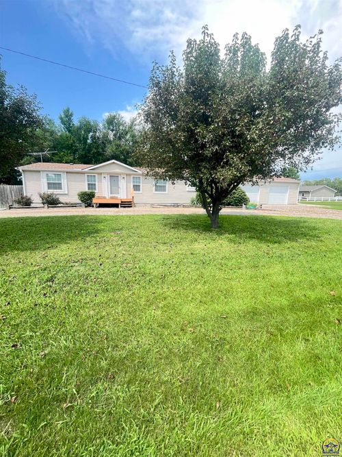 902 2nd St, Americus, KS, 66835-9663 | Card Image