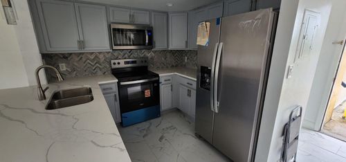 39-5200 Nw 31st Ave, FORT LAUDERDALE, FL, 33309-2504 | Card Image