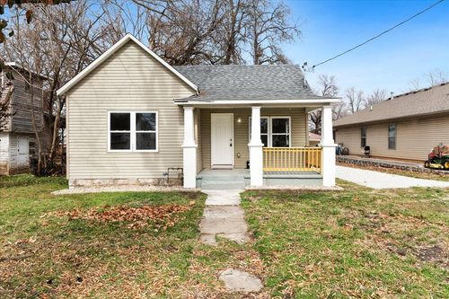 727 E Dale St, Springfield, MO, 65803-3206 | Card Image