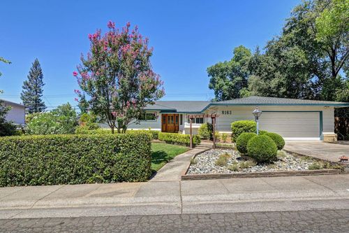 8163 Woodleaf Dr, Fair Oaks, CA, 95628-5104 | Card Image