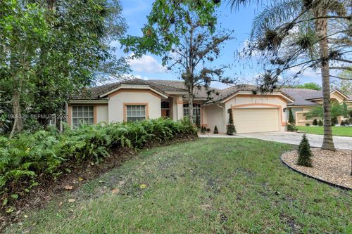 4927 Nw 67th Ave, Lauderhill, FL, 33319-7219 | Card Image