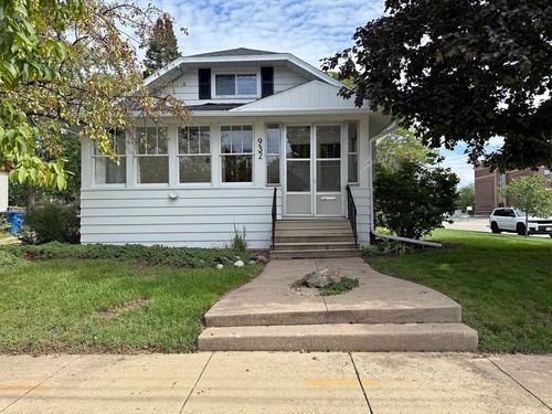 932 N Sawyer St, OSHKOSH, WI, 54902-3376 | Card Image