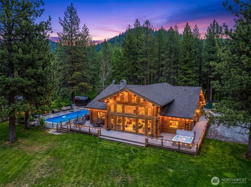 18135 River Rd, Leavenworth, WA, 98826-9218 | Card Image