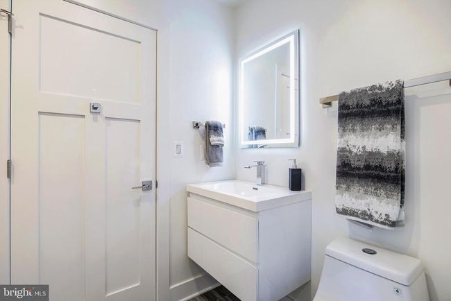 UNIT-5 - 4901 1 St St Nw, Condo with 2 bedrooms, 2 bathrooms and null parking in WASHINGTON DC | Image 18
