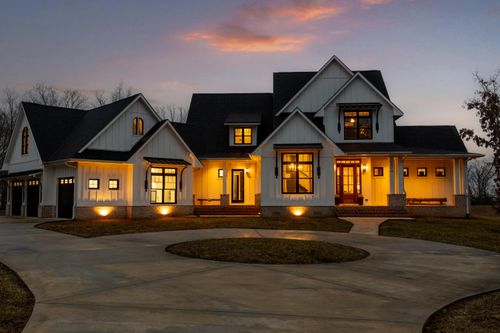 2070 River Bluffs Dr, Jasper, TN, 37347-2978 | Card Image