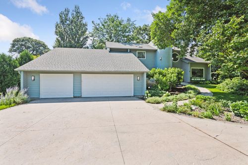 2630 Acorn Rd, Chaska, MN, 55318-1141 | Card Image