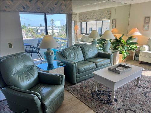 508-1001 Point Of Rocks Road, Sarasota, FL, 34242 | Card Image