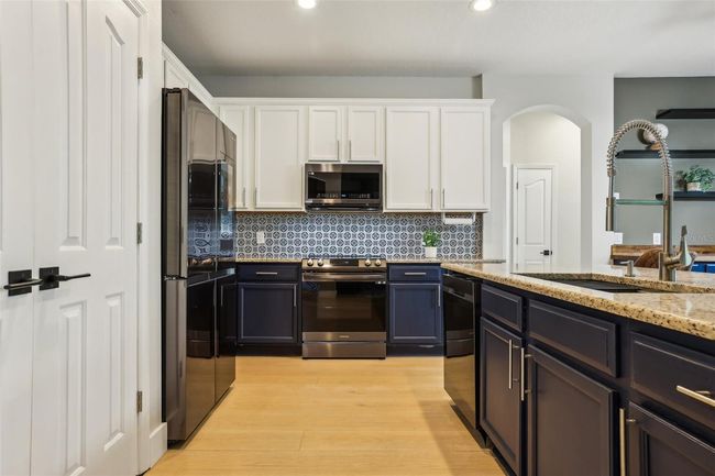 30236 Pga Dr, House other with 4 bedrooms, 3 bathrooms and null parking in SORRENTO FL | Image 22