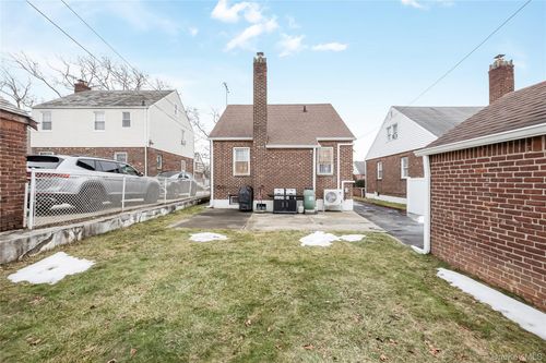 11848 222nd St, Cambria Heights, NY, 11411-2017 | Card Image