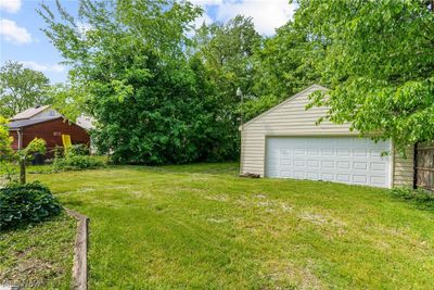 View of yard with a garage | Image 3