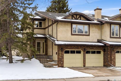 2007 E Cunning Cres, Regina, SK, S4V0M7 | Card Image