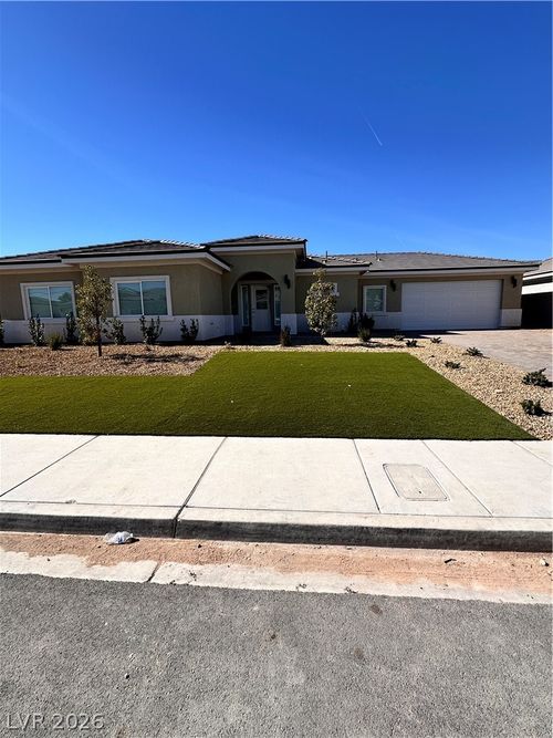 2591 Bonano Ct, Las Vegas, NV, 89108-3512 | Card Image
