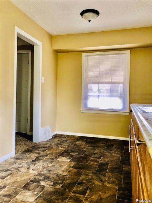 16191 Stoepel St, Detroit, MI, 48221-3053 | Card Image