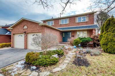 1128 Creekside Dr, House other with 4 bedrooms, 3 bathrooms and 4 parking in Oakville ON | Image 2