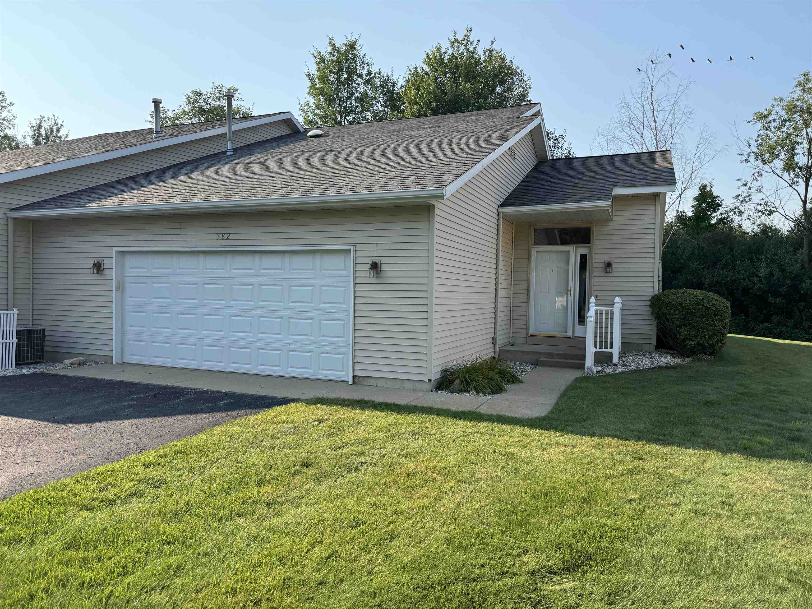 Woodside Cir, Cadillac, MI 49601