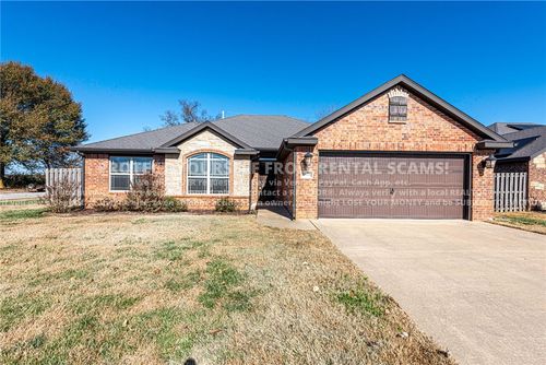 3705 W Amour Dr, Rogers, AR, 72758-1625 | Card Image