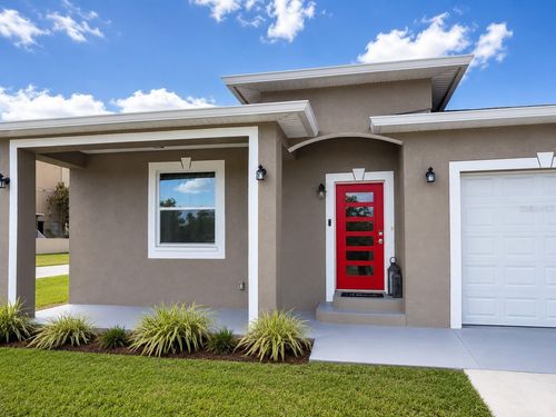 9302 N Margaret Ave, TAMPA, FL, 33612-8641 | Card Image