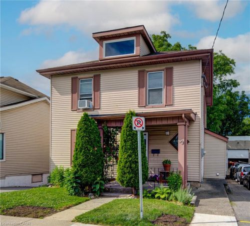 39 Kerr St, Cambridge, ON, N1R4A4 | Card Image