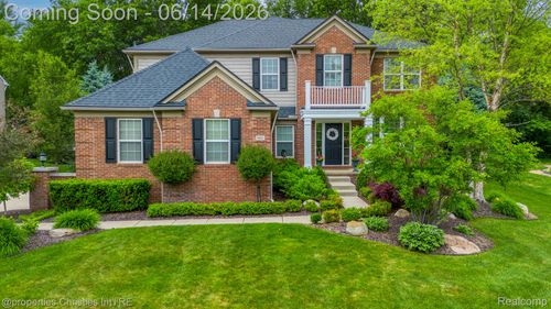 4420 Middlesboro, Clarkston, MI, 48348-5082 | Card Image