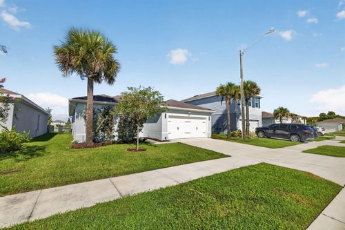 501 Cherimoya St, Fort Pierce, FL, 34981-5311 | Card Image