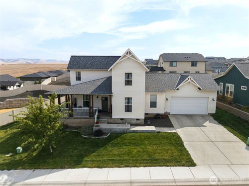 10 Lewis Cir, Milton-Freewater, OR, 97862-7154 | Card Image