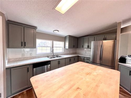 17758 Railroad Cut Rd, Rogers, AR, 72756-8360 | Card Image