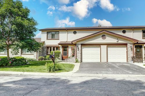 1330 S Mallard Ln, Mount Prospect, IL, 60056-5112 | Card Image