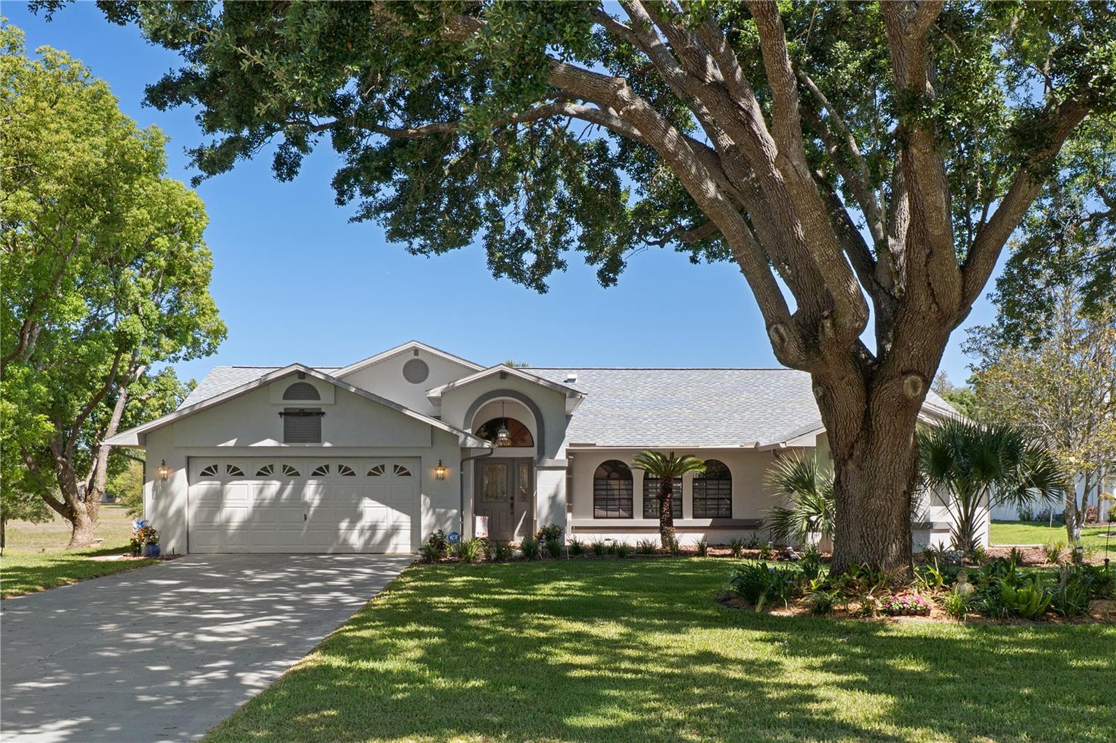 18652 Autumn Lake Blvd, For Sale in Hudson - eXp Realty