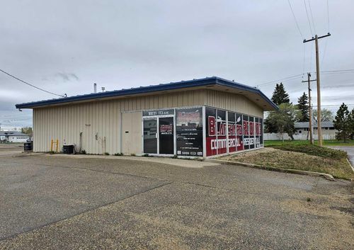 10031 113 Ave, Grande Prairie, AB, T8V3B6 | Card Image