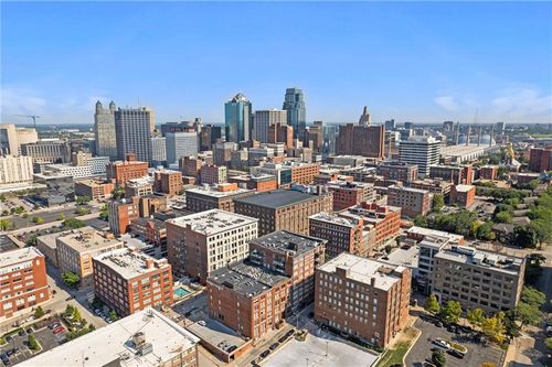 302-308 W 8th St, Kansas City, MO, 64105-1520 | Card Image
