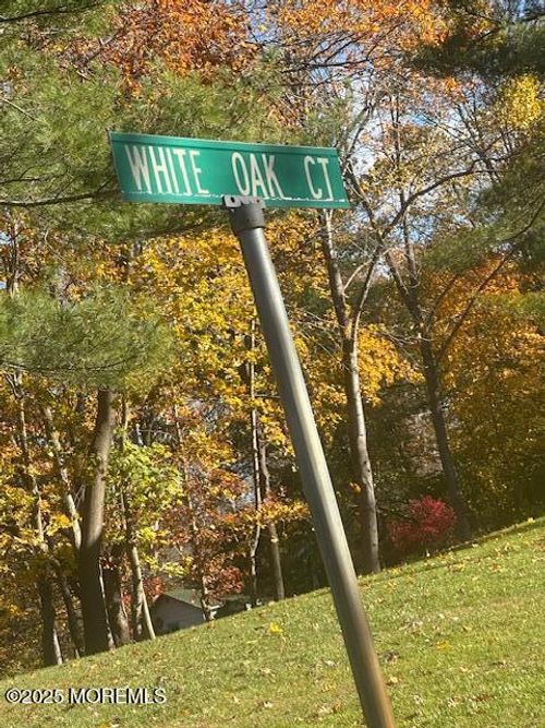 15 White Oak Ct, Howell, NJ, 07731-3011 | Card Image