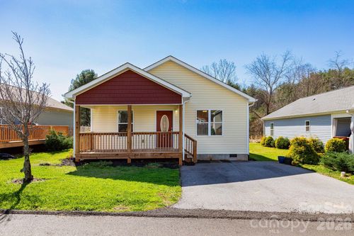 479 Quinn Hill Ln, Mars Hill, NC, 28754-0618 | Card Image