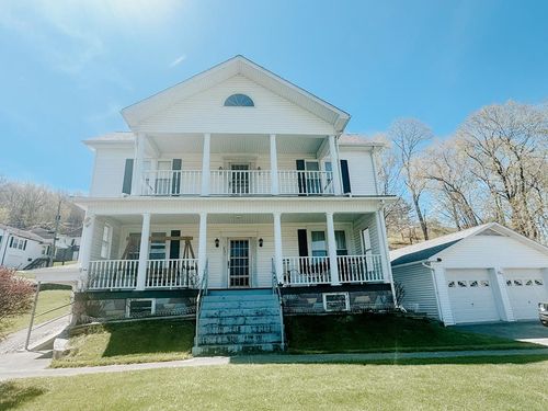 221 Surface Drive, Tazewell, VA, 24651 | Card Image