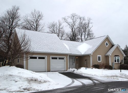 20-20 Vincent Ct, East Hartford, CT, 06108-1240 | Card Image