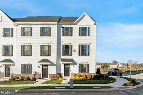 122 Arcadia Way, EXTON, PA, 19341-2936 | Card Image