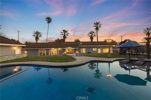 735 E Sierra Madre Ave, Glendora, CA, 91741-2860 | Card Image