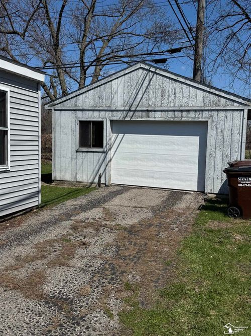 3341 Cloverdale St, Monroe, MI, 48162-4480 | Card Image