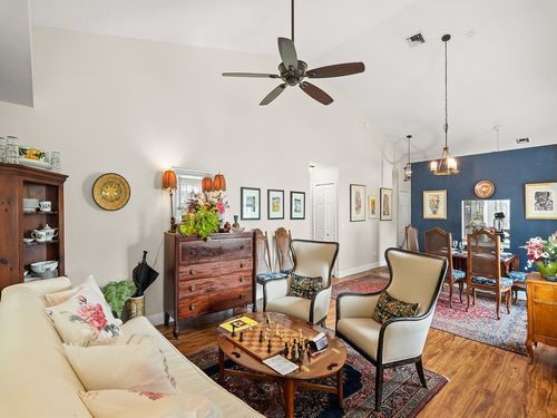 7-1901 Westminster Cir, Vero Beach, FL, 32966-8067 | Card Image