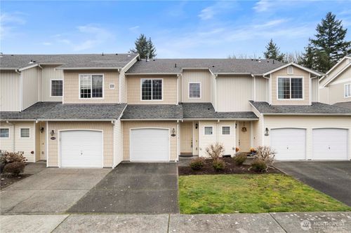 1039-3220 Se 12th St, Renton, WA, 98058-3889 | Card Image