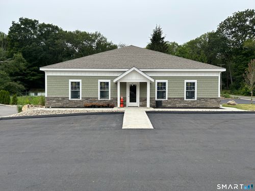 13 N Main St, East Hampton, CT, 06424-1049 | Card Image