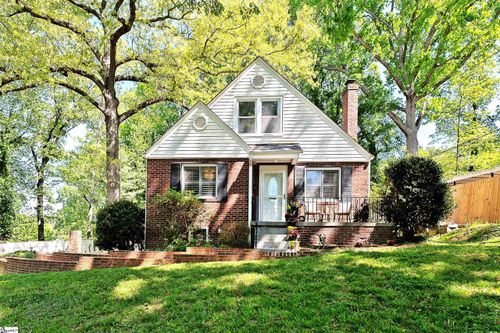 218 Mcmakin Drive, Greenville, SC, 29617 | Card Image