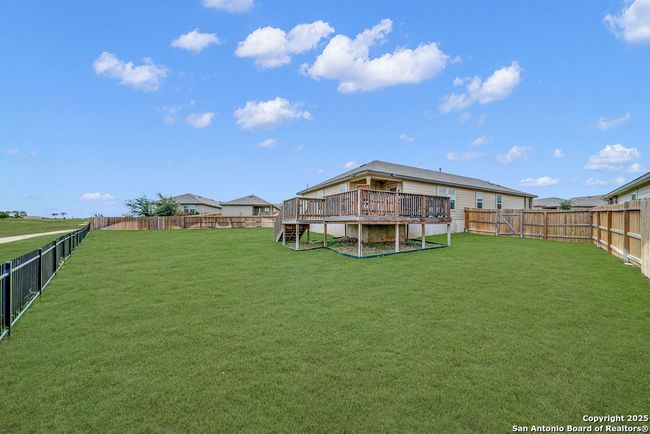 489 Middle Green Loop, House other with 3 bedrooms, 2 bathrooms and null parking in Floresville TX | Image 26