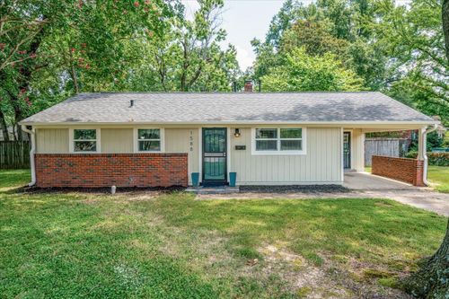 1588 Colonial Rd, Memphis, TN, 38117-6552 | Card Image