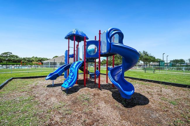 5141 Modeno St, Condo with 4 bedrooms, 3 bathrooms and null parking in Fort Pierce FL | Image 35
