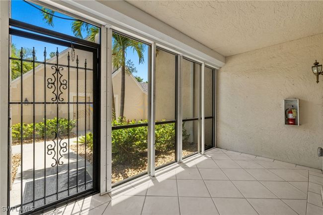 APT-313 - 16410 Kelly Cove Dr, Condo with 2 bedrooms, 2 bathrooms and null parking in FORT MYERS FL | Image 5
