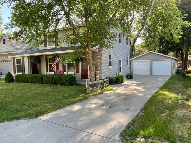 368 N Hancock St, House other with 4 bedrooms, 3 bathrooms and null parking in Pentwater MI | Image 38