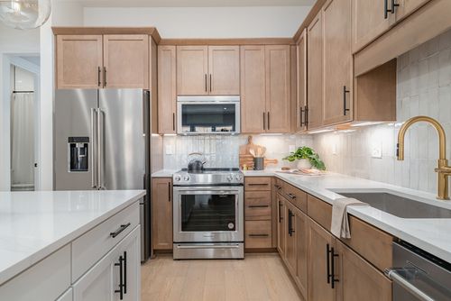 342 Hutcherson Aly, Nashville, TN, 37209-2482 | Card Image